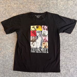 Taylor Swift The Eras Tour Black Tshirt‎ Womens Small Short Sleeve
